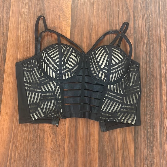 Sexy Bustier - Picture 1 of 2